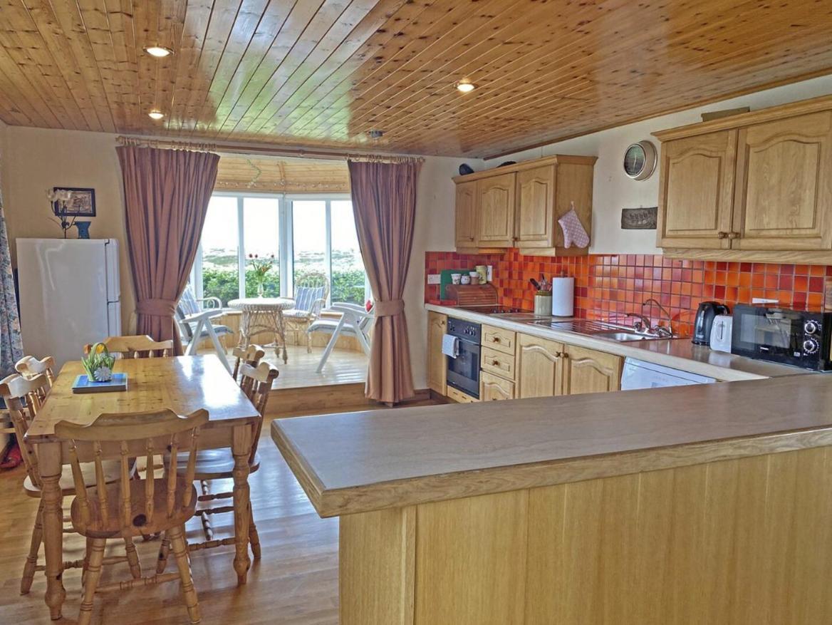 Lands End Cottage - Connemara Aughrus More Eksteriør billede